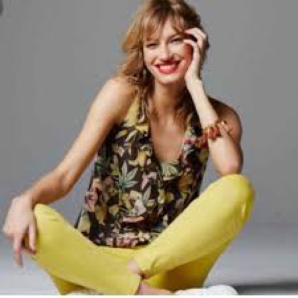 Cabi 3265 Ruffle Tank - Picture 3 of 7